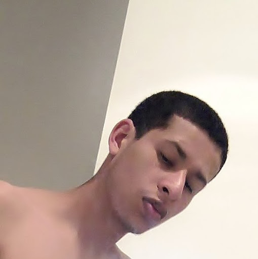 Christian Hernandez Photo 15