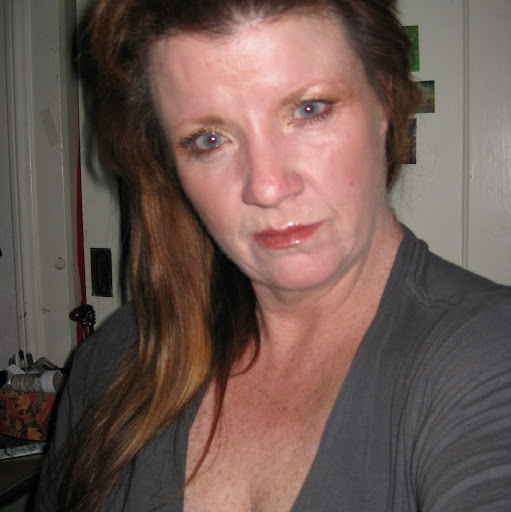 Julie Riggs Photo 36