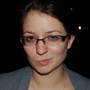 Sarah Lang Photo 18