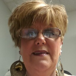 Carolyn Day Photo 30