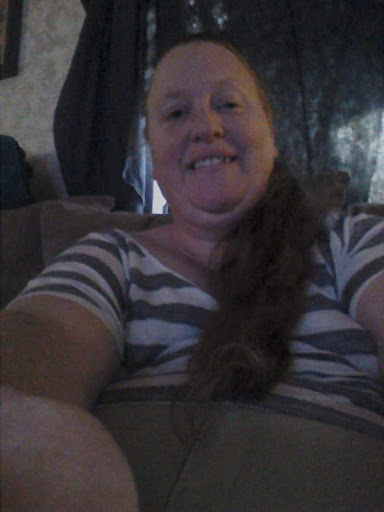 Lisa Guthrie Photo 32
