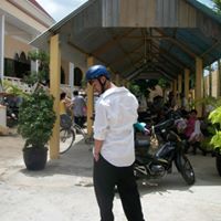 Long Trinh Photo 14