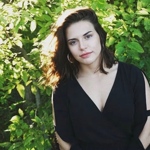 Allison Moreland Photo 20