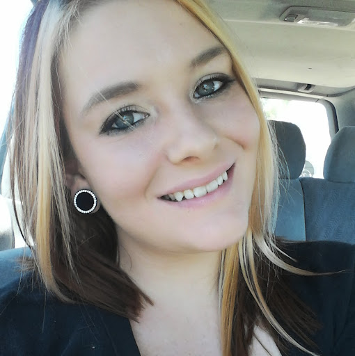 Nicole Reed Photo 38