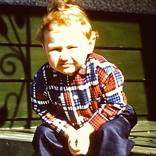Robert Brand Photo 12