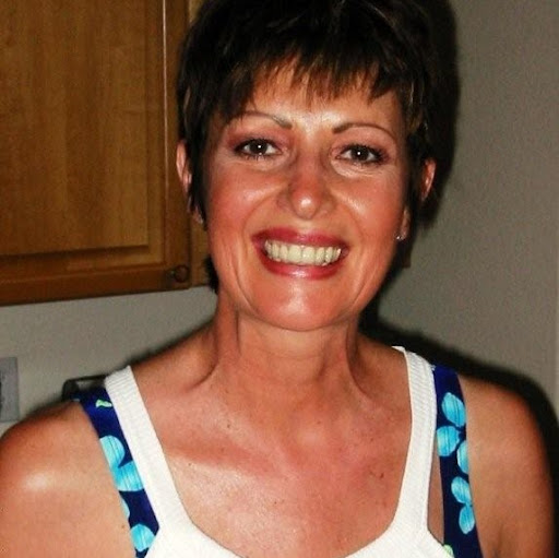 Debra Davies Photo 15