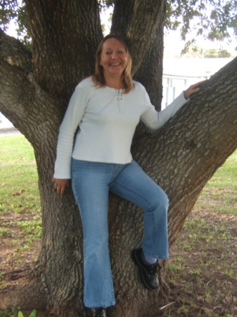 Leslie Cox Photo 3
