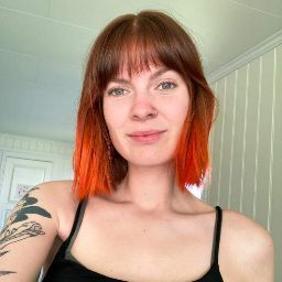Kristine Hansen Photo 12