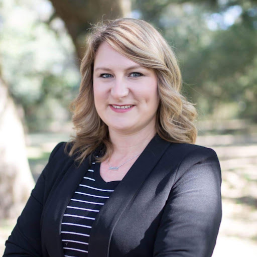 Carla Cook Photo 16