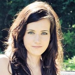 Anna Baker Photo 33