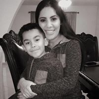 Connie Flores Photo 39