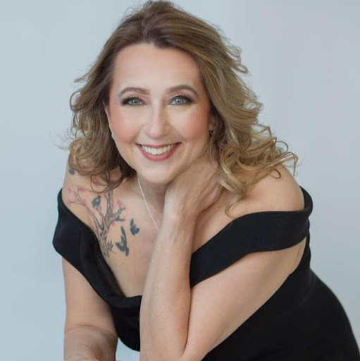 Wendy Roberts Photo 40