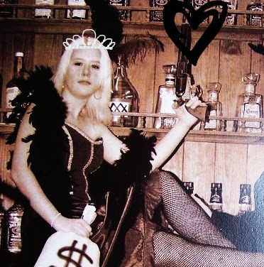 Victoria Fisher Photo 42