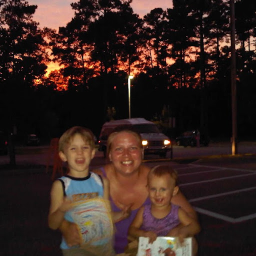 Lori Weinert Photo 12