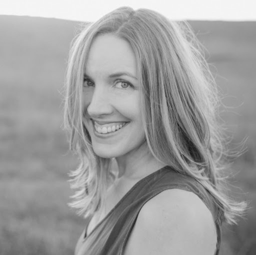 Ashley Hart Photo 16
