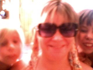 Julie Robertson Photo 34