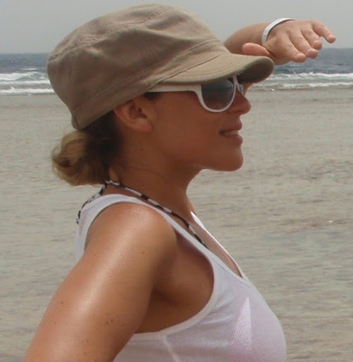 Hayley Sharp Photo 22