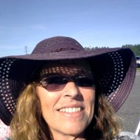 Lisa Bacon Photo 12