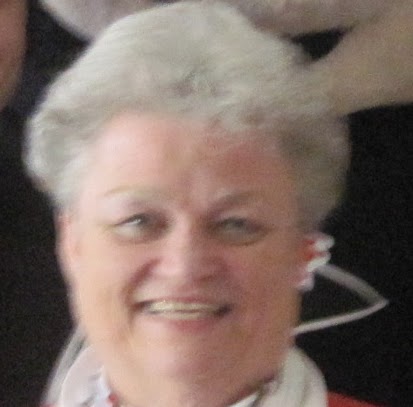 Lynn Carlton Photo 15