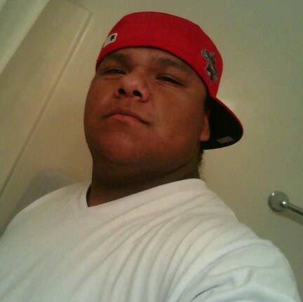 Alvaro Reyes Photo 30
