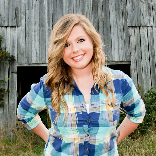 Julia Ellis Photo 7