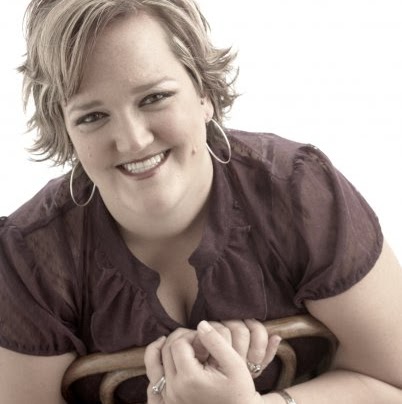 Tamara Jones Photo 22