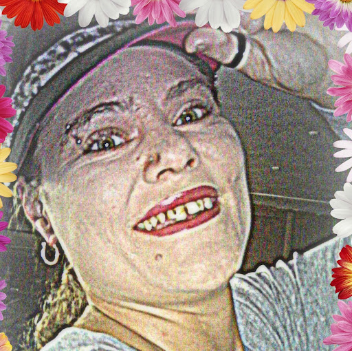 Christy Roberson Photo 30