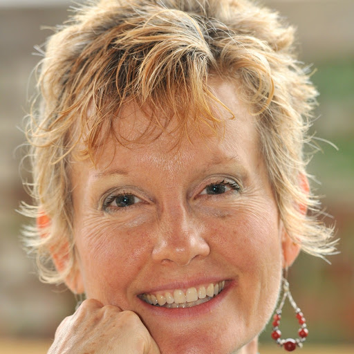Laura Cadenhead Photo 7