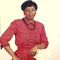 Angela Claxton Photo 8