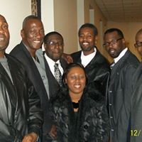 Dennis Black Photo 34