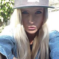 Faith Reid Photo 34