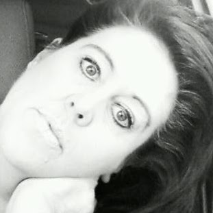 Shelley Nichols Photo 25