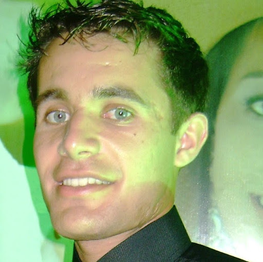 Alan Medeiros Photo 34