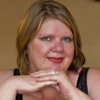 Michelle Hibbs Photo 15