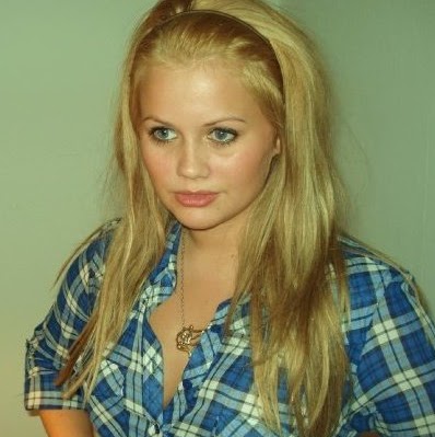 Holly Matthews Photo 5