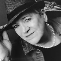 Annette Frost Photo 25