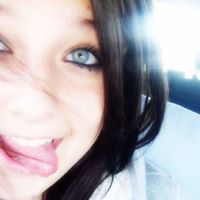 Ellie Hudson Photo 8