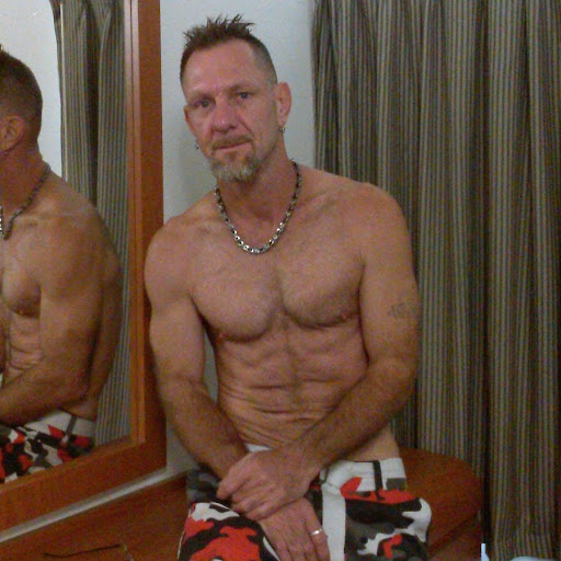 Robert Lester Photo 24