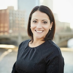 Monica Clark Photo 28