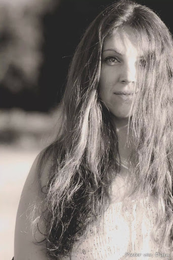 Julia Ludwig Photo 24