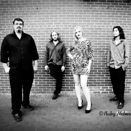 Betty Fox Photo 36