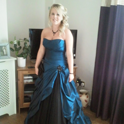 Marie Hudson Photo 2