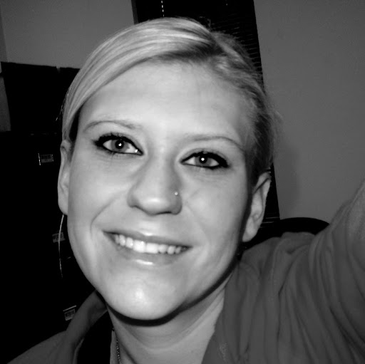 Lisa Garner Photo 44