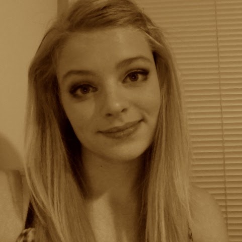 Caroline Arnold Photo 7