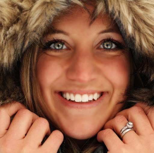 Melanie Roth Photo 9