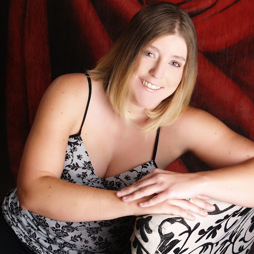 Andrea Locke Photo 21