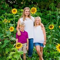 Laura Riddell Photo 12