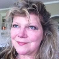 Julia Rickett Photo 7