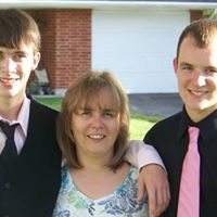 Jennifer Loper Photo 28