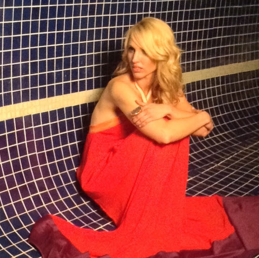 Brooke Rogers Photo 16